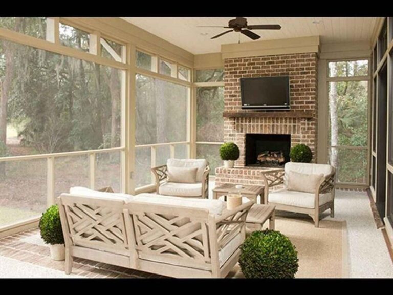 Screen porch furniture layout