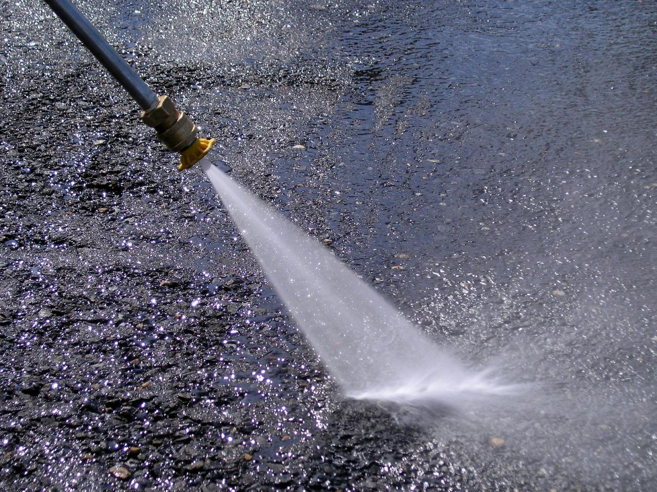 Pressure washing tips