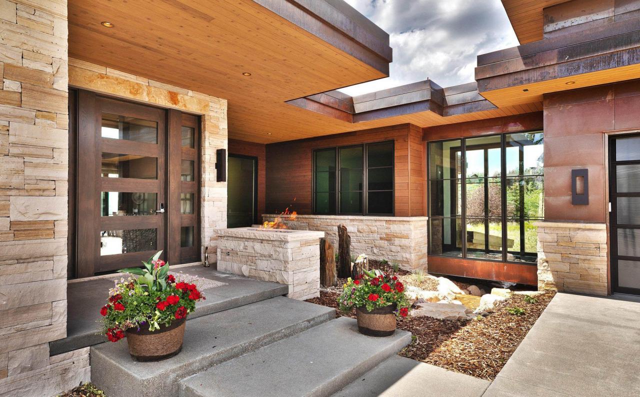 Screened enclosed Screened enclosed